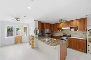 303 Cornell Dr, Lake Worth Beach, FL 33460 - Photo 10