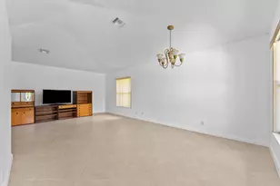 375 NW 42nd St, Boca Raton, FL 33431 - Photo 4