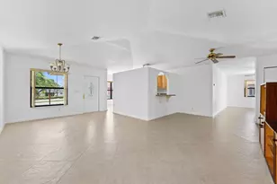 375 NW 42nd St, Boca Raton, FL 33431 - Photo 6