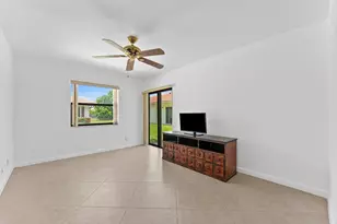 375 NW 42nd St, Boca Raton, FL 33431 - Photo 14