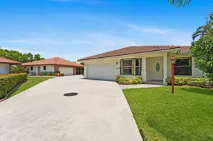 375 NW 42nd St, Boca Raton, FL 33431 - Photo 2