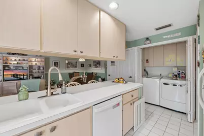 2101 Pin Oak Court, Palm Beach Gardens, FL 33410 - Photo 12