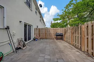2629 SE 13th St, Homestead, FL 33035 - Photo 22