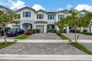 2629 SE 13th St, Homestead, FL 33035 - Photo 2