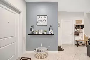 2629 SE 13th St, Homestead, FL 33035 - Photo 6