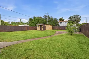 4011 SW 28th St, West Park, FL 33023 - Photo 32