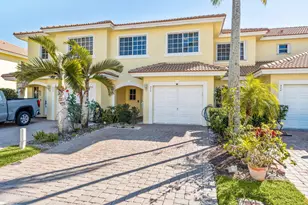 948 Imperial Lake Rd, West Palm Beach, FL 33413 - Photo 2