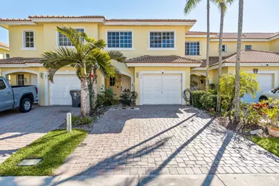 948 Imperial Lake Road, West Palm Beach, FL 33413 - Photo 1