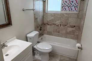 7302 NW 57th Ct, Tamarac, FL 33321 - Photo 8