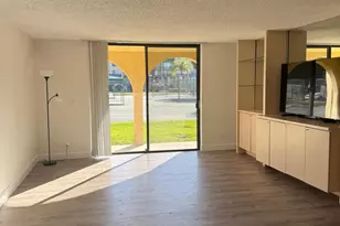 2786 Tennis Club Dr, West Palm Beach, FL 33417 - Photo 4