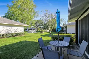 811 Club Dr, Palm Beach Gardens, FL 33418 - Photo 10