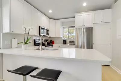 811 Club Drive, Palm Beach Gardens, FL 33418 - Photo 4