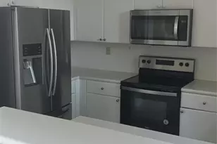 2903 SE 17th Ave, Homestead, FL 33035 - Photo 4