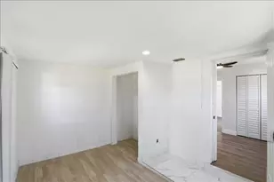 270 SW 10th Ave, South Bay, FL 33493 - Photo 18