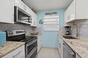1177 S Drive Cir, Delray Beach, FL 33445 - Photo 10