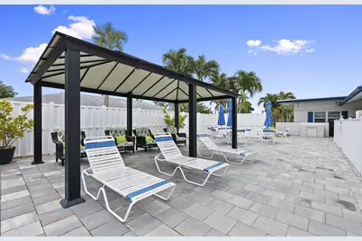 1177 S Drive Circle #B, Delray Beach, FL 33445 - Photo 32
