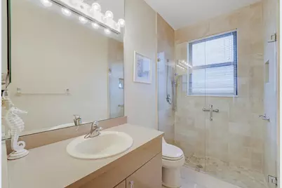 7762 La Corniche Circle, Boca Raton, FL 33433 - Photo 16