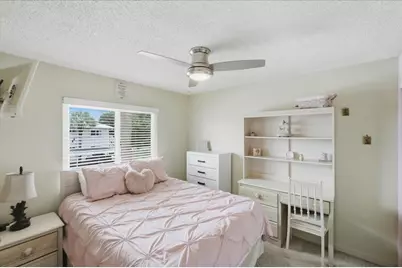 103 SE Village Drive, Port Saint Lucie, FL 34952 - Photo 12