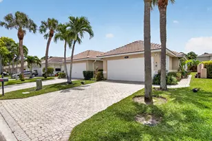 5501 Grande Palm Cir, Delray Beach, FL 33484 - Photo 2