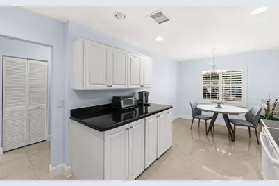 5 Westgate Lane #B, Boynton Beach, FL 33436 - Photo 4