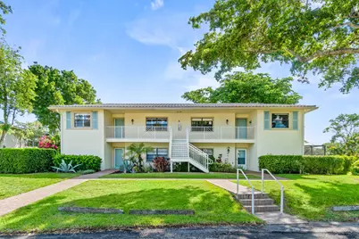 5 Westgate Lane #B, Boynton Beach, FL 33436 - Photo 1