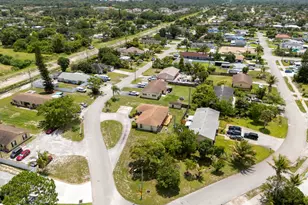 1675 E Breezy Ln, West Palm Beach, FL 33417 - Photo 54