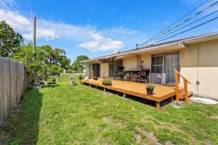 1675 E Breezy Ln, West Palm Beach, FL 33417 - Photo 6