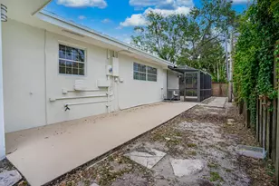 276 SW 7th Ave, Boca Raton, FL 33486 - Photo 38
