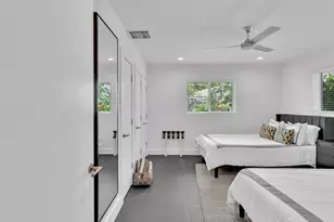 1640 NE 43rd St, Oakland Park, FL 33334 - Photo 54