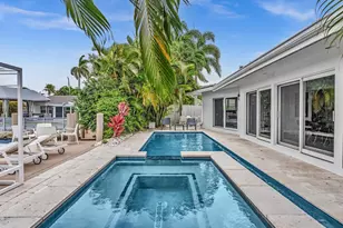 1640 NE 43rd St, Oakland Park, FL 33334 - Photo 34