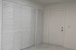 8131 SW 6th St, North Lauderdale, FL 33068 - Photo 10