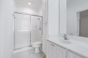 474 Capistrano Dr, Palm Beach Gardens, FL 33410 - Photo 14