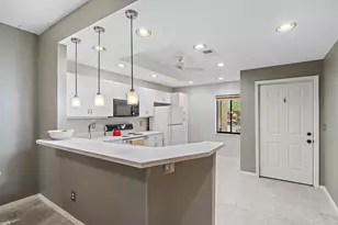 6503 SE Williamsburg Dr, Hobe Sound, FL 33455 - Photo 2