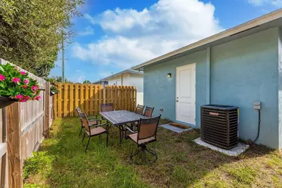 2671 Hiawatha Avenue, West Palm Beach, FL 33409 - Photo 26