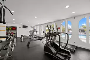 300 Diplomat Pkwy, Hallandale Beach, FL 33009 - Photo 20
