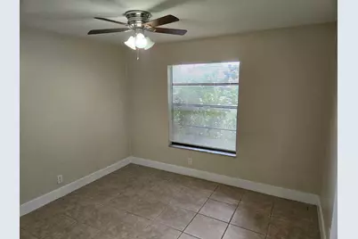 3921 NW 114th Avenue, Coral Springs, FL 33065 - Photo 12