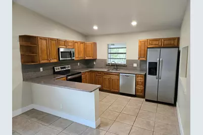3921 NW 114th Avenue, Coral Springs, FL 33065 - Photo 4