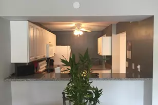 10 Royal Palm Way, Boca Raton, FL 33432 - Photo 2