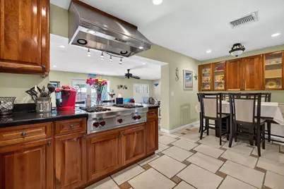 3040 Summit Street, Fort Pierce, FL 34982 - Photo 12