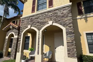504 SE 32nd Ave, Homestead, FL 33033 - Photo 2