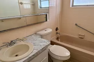 7105 NW 70th Ct, Tamarac, FL 33321 - Photo 12