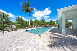 327 SE Halifax Ln, Stuart, FL 34994 - Photo 26