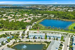327 SE Halifax Ln, Stuart, FL 34994 - Photo 2