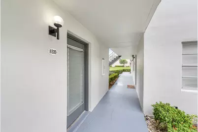 339 Normandy, Delray Beach, FL 33484 - Photo 2