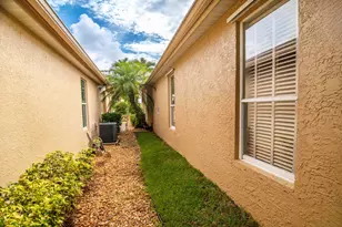 3751 NW Willow Creek Dr, Jensen Beach, FL 34957 - Photo 32