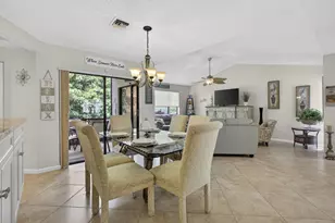 23 Lexington Ln W, Palm Beach Gardens, FL 33418 - Photo 24