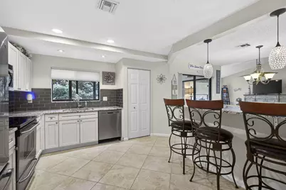 23 Lexington Lane W #B, Palm Beach Gardens, FL 33418 - Photo 22