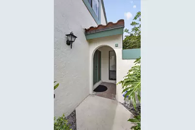 23 Lexington Lane W #B, Palm Beach Gardens, FL 33418 - Photo 36