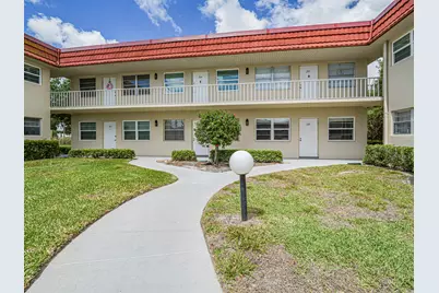 4 Vista Palm Lane #105, Vero Beach, FL 32962 - Photo 2