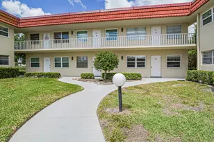 4 Vista Palm Ln, Vero Beach, FL 32962 - Photo 2